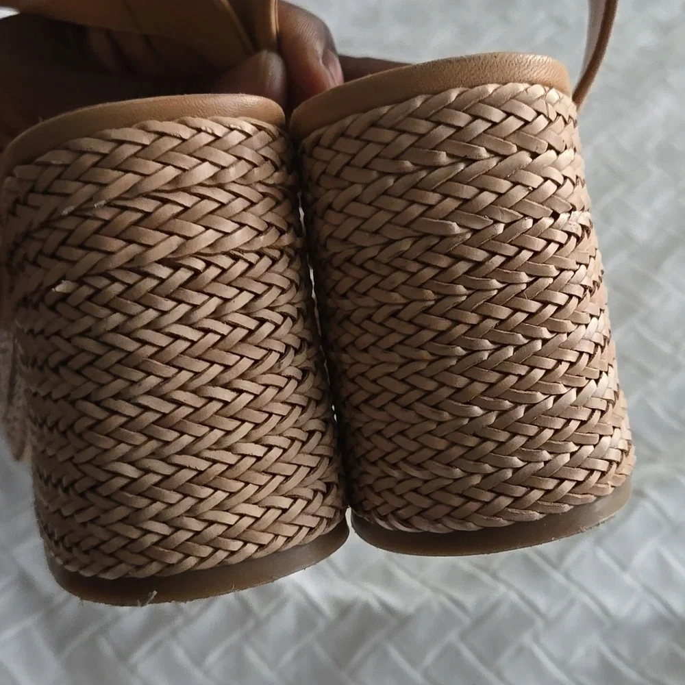Vince Camuto Ranneli Elegant Tan Leather Woven Platform Sandals Summer Shoes